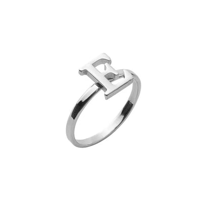 Stapelbarer Ring mit Initialen Personalisiert