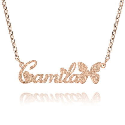 Collana con Nome in Carattere Farfalla ed Effetto Brillante Personalizzata